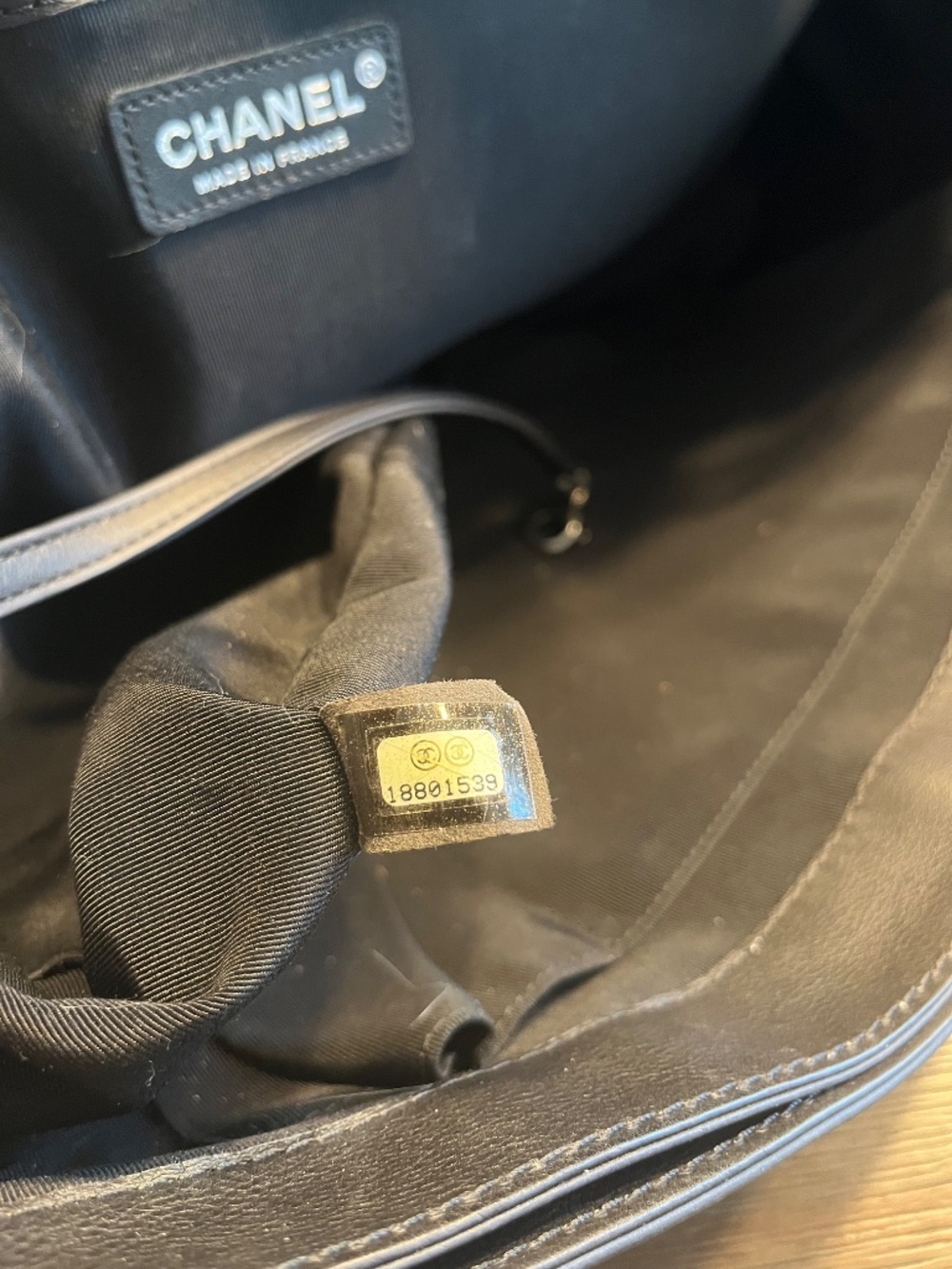 Chanel XL Reverso Boy Bag Black Excellent!! - Picture 9 of 9